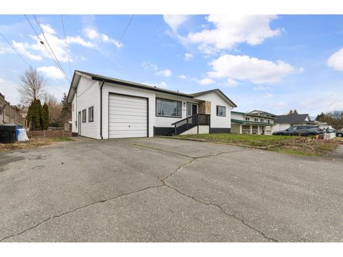 45601 Fernway Avenue, Chilliwack, BC, V2P3B2 | Card Image