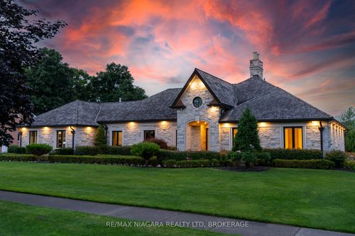 3551 Cardinal Dr, Niagara Falls, ON, L2H2Y1 | Card Image