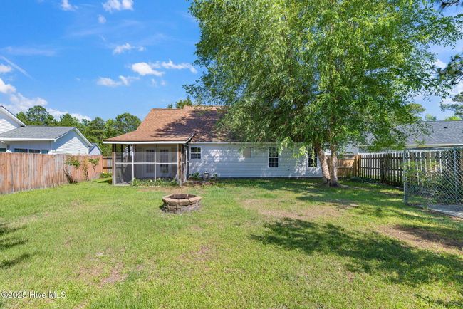 719 Oak Branches Close, House other with 3 bedrooms, 2 bathrooms and 1 parking in Belville NC | Image 33