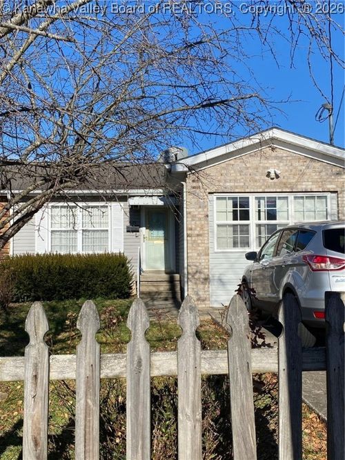 2222 Lincoln Ave, Saint Albans, WV, 25177-3127 | Card Image