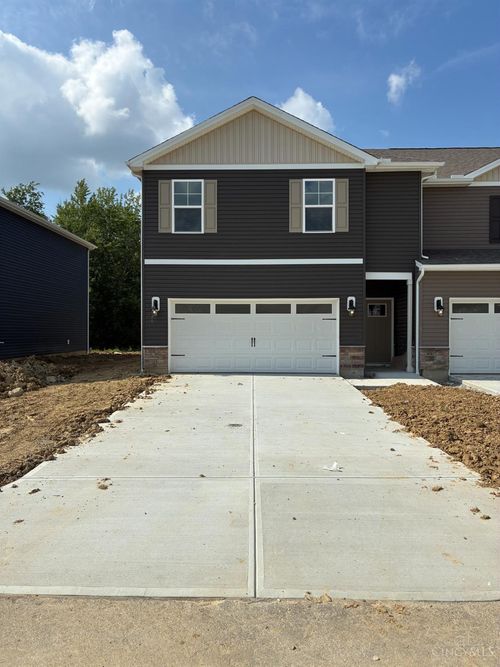 1860 Vista Lake Dr, Goshen, OH, 45122-3703 | Card Image