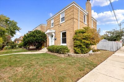 3857 Grove Avenue, House other with 2 bedrooms, 1 bathrooms and 2 parking in Berwyn IL | Image 2