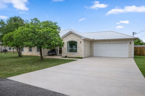 128 W Persimmon Dr, Granite Shoals, TX, 78654-2821 | Card Image