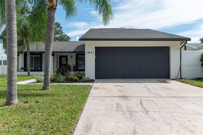 1931 Hastings Drive, House other with 3 bedrooms, 2 bathrooms and null parking in Clearwater FL | Image 2