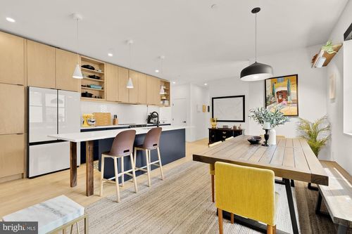 b-4020 35th St, MOUNT RAINIER, MD, 20712-1909 | Card Image