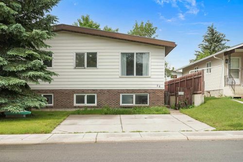 28 Cayuga Crescent W, Lethbridge, AB, T1K5H5 | Card Image