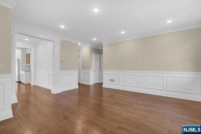 474 Walnut St, Home with 3 bedrooms, 3 bathrooms and null parking in Ridgefield NJ | Image 7