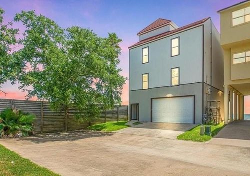 unit-12-2102 Todville Rd, Seabrook, TX, 77586-3732 | Card Image