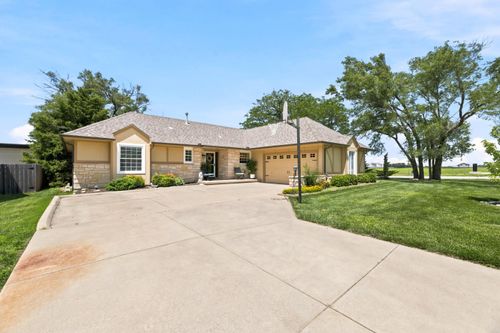 1820 E Beaumont St, Park City, KS, 67219-2419 | Card Image