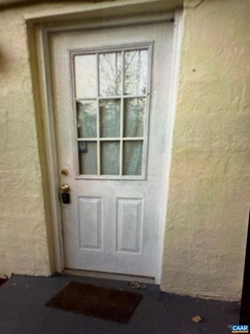 b-1102 River Ct, CHARLOTTESVILLE, VA, 22901-4132 | Card Image