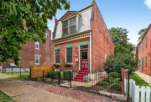 2415 Menard St, Saint Louis, MO, 63104-4329 | Card Image