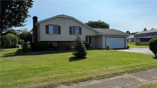 10 Lightwood Ln, Gates, NY, 14606-3607 | Card Image