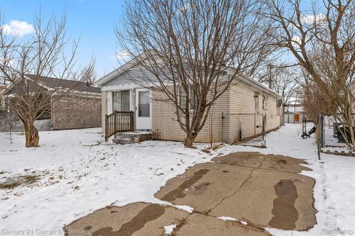 20023 Syracuse Ave, Brownstown Twp, MI, 48174-9434 | Card Image