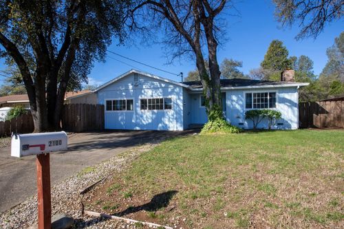 2100 Deerfield Avenue, Redding, CA, 96002 | Card Image