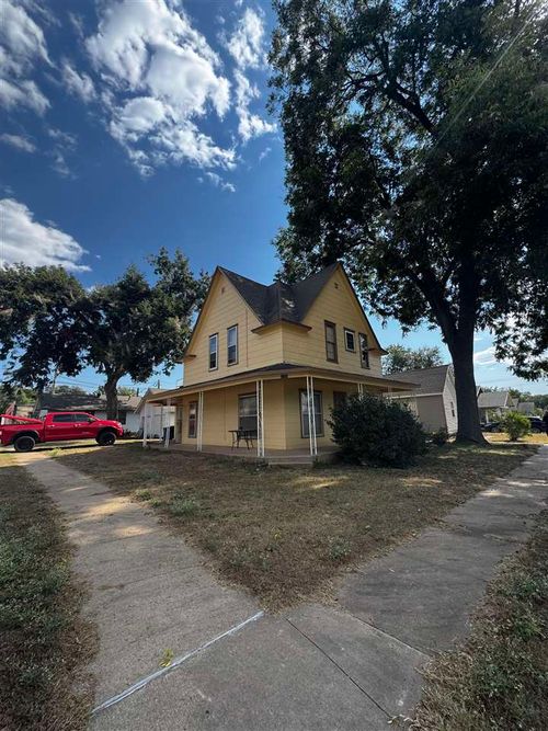 1101 S Husband St, Stillwater, OK, 74074-4618 | Card Image