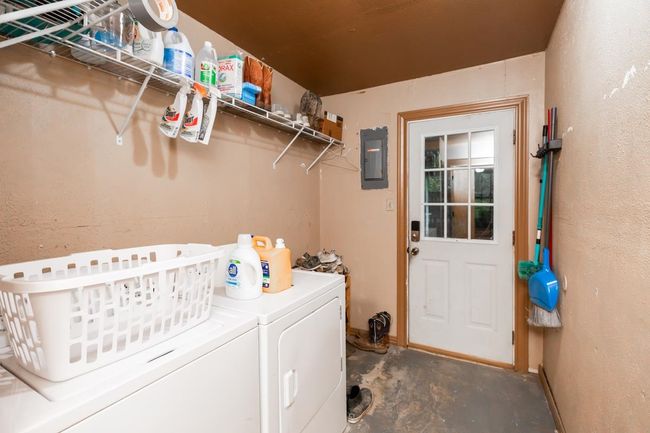 2467 Buchannon Rd, House other with 3 bedrooms, 2 bathrooms and null parking in Silsbee TX | Image 12