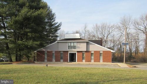 7 Red Lion Rd, Southampton, NJ, 08088-8832 | Card Image