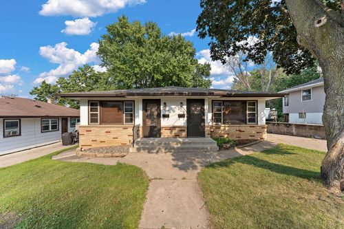 507 10th Ave S, South Saint Paul, MN, 55075-2711 | Card Image