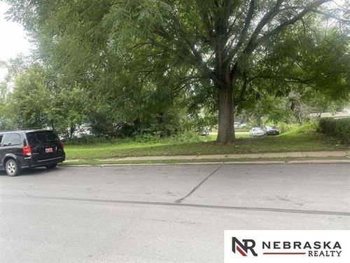 4510 N 40th St, Omaha, NE, 68111-2111 | Card Image