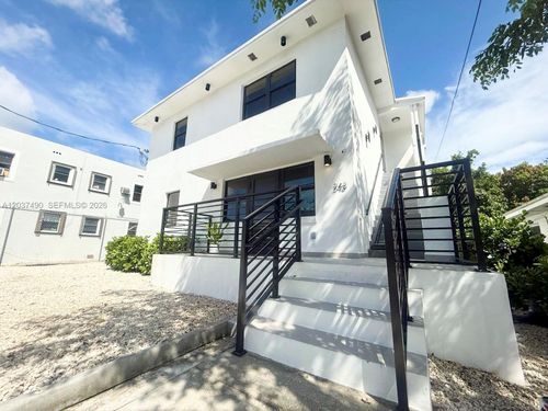 243 Nw 32nd St, Miami, FL, 33127-3743 | Card Image