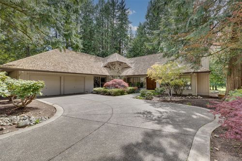 21845 Ne 30th Pl, Sammamish, WA, 98074-6358 | Card Image