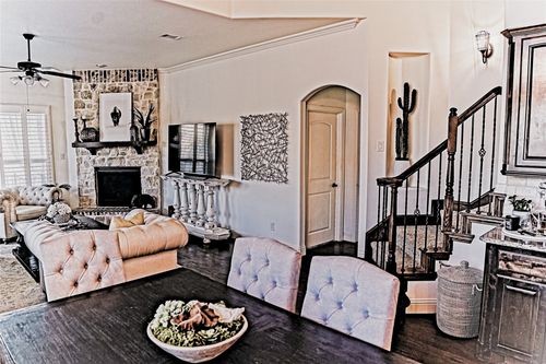 10612 Steinbeck Ct, Irving, TX, 75063-5433 | Card Image