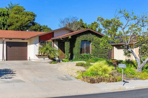 4558 Golden Ridge Dr, Oceanside, CA, 92056-2936 | Card Image