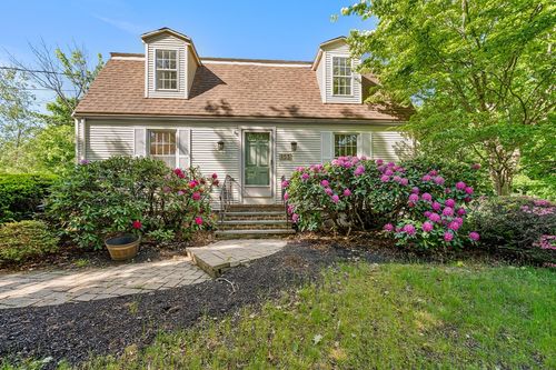 153 High St, Topsfield, MA, 01983-2201 | Card Image