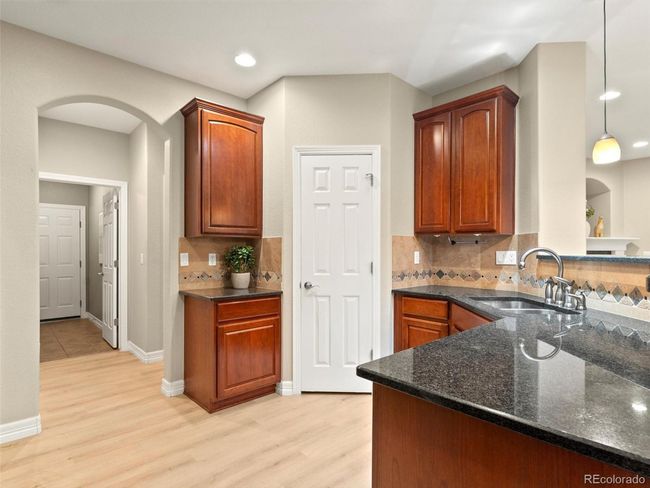 10103 Bluffmont Ln, Townhouse with 2 bedrooms, 3 bathrooms and null parking in Lone Tree CO | Image 13