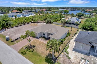 13535 Ainsworth Lane, House other with 3 bedrooms, 2 bathrooms and null parking in Port Charlotte FL | Image 3