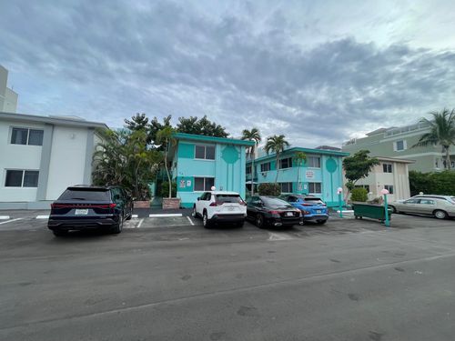 3-314 Elm Street, Hollywood, FL, 33019 | Card Image