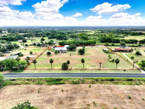 14805 Ladd Rd, Atascosa, TX, 78002-3460 | Card Image