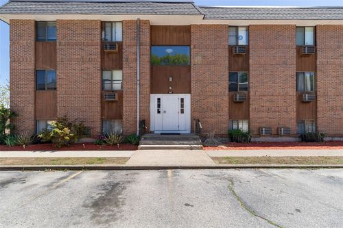 5-117 John St, Lincoln, RI, 02865-1717 | Card Image