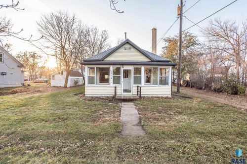 621 Montana St Street, Centerville, SD, 57014 | Card Image