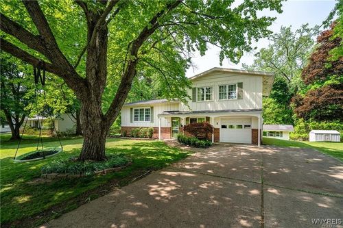 14 Westerly Dr, Fredonia, NY, 14063-1606 | Card Image