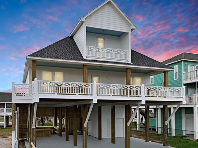 2301 Trinidad, House other with 4 bedrooms, 3 bathrooms and 1 parking in Crystal Beach TX | Image 35