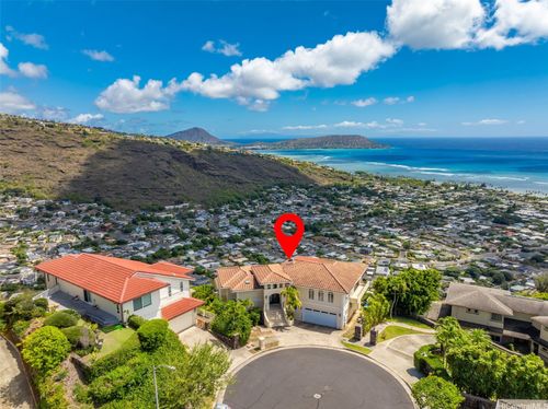 5201 Kuaiwi Pl, Honolulu, HI, 96821-1560 | Card Image