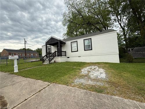 915 E Bragg St, Greensboro, NC, 27406-1810 | Card Image