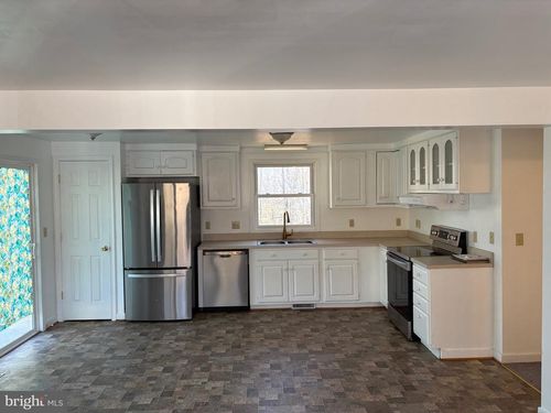 85 Elementary Acres, MADISON, VA, 22727-3002 | Card Image