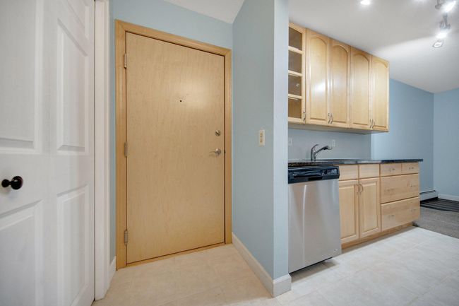 APT-4 - 4584 Cedar Lake Rd S, Condo with 2 bedrooms, 1 bathrooms and null parking in Saint Louis Park MN | Image 26
