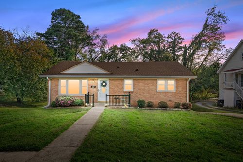 716 Woodmont Blvd, Clarksville, TN, 37040-4251 | Card Image