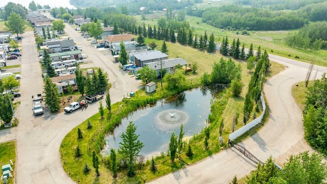 3064 - 25074 South Pine Lake Road, Home with 2 bedrooms, 1 bathrooms and 2 parking in Rural Red Deer County AB | Image 4