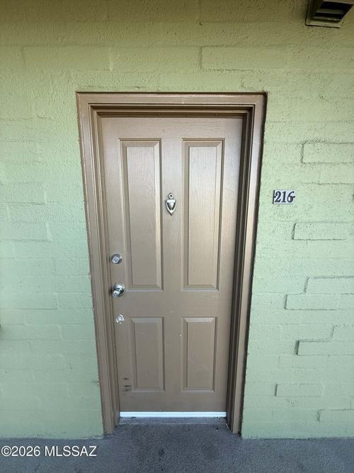 216-931 N Euclid Ave, Tucson, AZ, 85719-4806 | Card Image