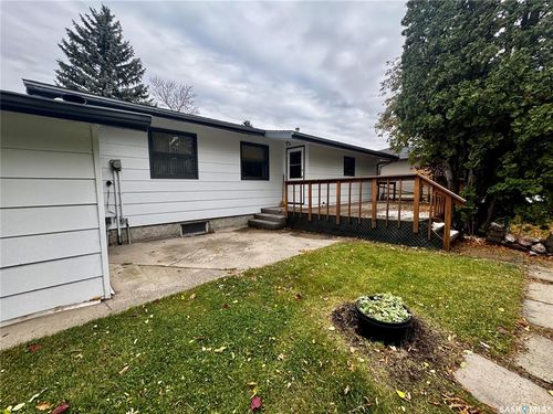 542 Parkview Rd, Yorkton, SK, S3N2L7 | Card Image