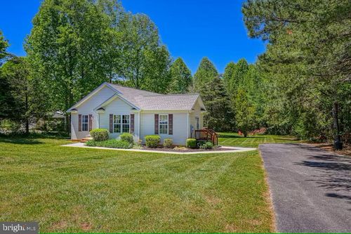 95 N Bluewater Blvd, Mineral, VA, 23117-4979 | Card Image