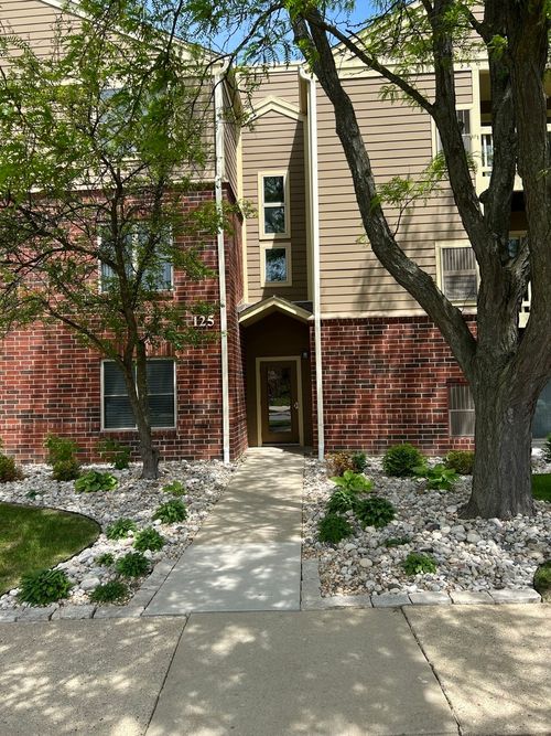 apt-104-125 Glengarry Dr, Bloomingdale, IL, 60108-2323 | Card Image
