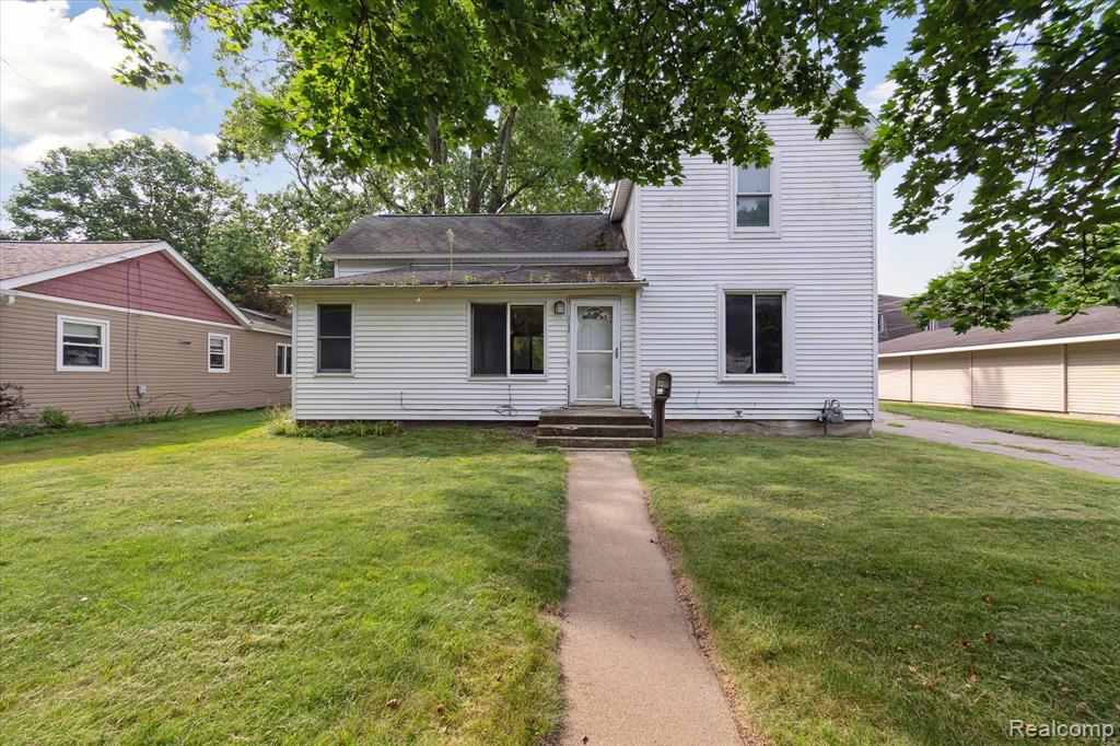 Middle St, Chelsea, MI 48118