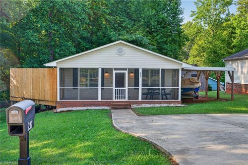 237 Partridge Dr, Lexington, NC, 27292-9306 | Card Image