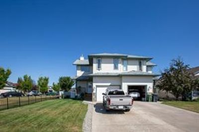 9 Hillview Rd, House other with 3 bedrooms, 2 bathrooms and 2 parking in Strathmore AB | Image 2