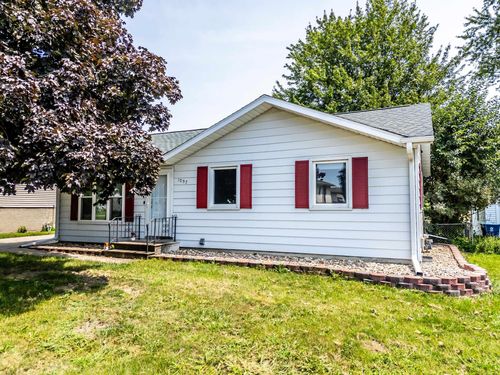 1037 Fleur Dr, Waterloo, IA, 50701-3507 | Card Image